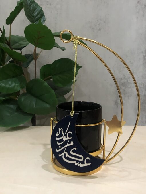 فازة هلال رمضان باللون الأسود